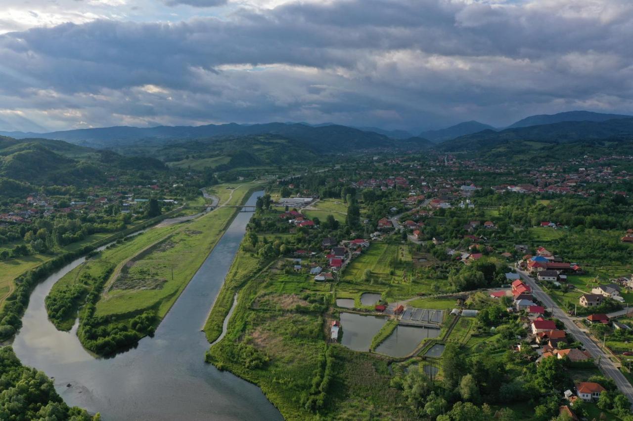 Pensiunea Lacul Albesti Albestii Paminteni Екстер'єр фото